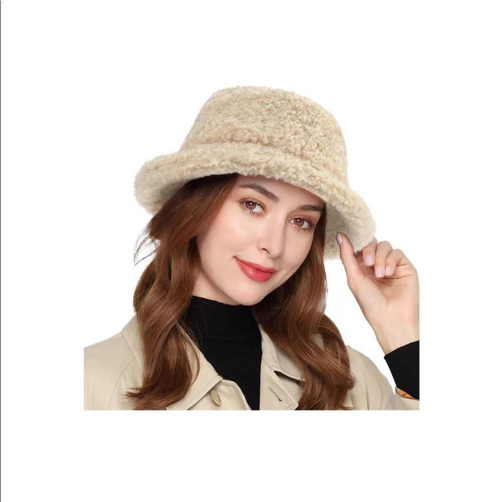 Winter Plush Bucket Hat for Women-Women's Solid Color Fluffy Warm Hats &…